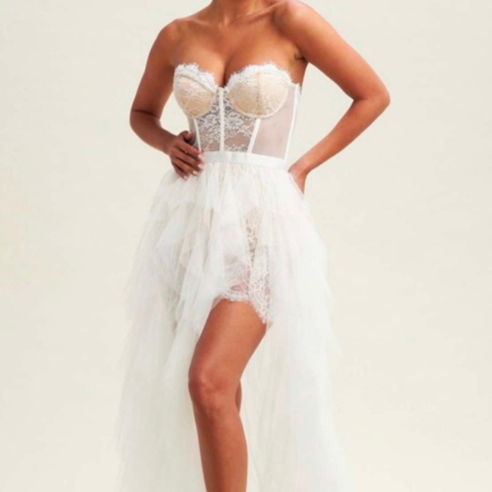 Luxxel Strapless Blush Pink Feather Tulle Gown - Picture 9 of 9